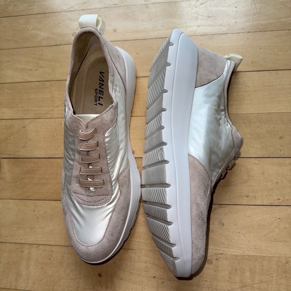 New Vaneli sport Qadi sneakers, 8N, CB2317 - Picture 4 of 9